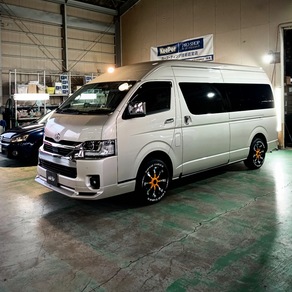 トヨタ・ハイエース　グランドキャビン