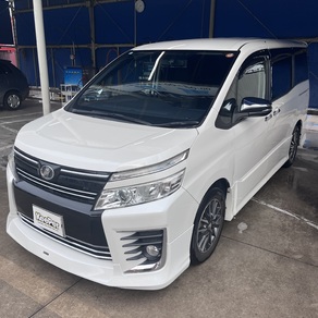 トヨタ・ヴォクシー