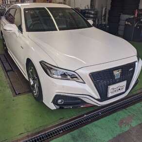 トヨタ・クラウン