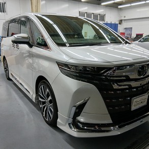 トヨタ・アルファード