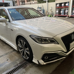 トヨタ・クラウン