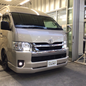 トヨタ・ハイエース (ハイルーフ・スーパーロング)