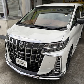 トヨタ・アルファード