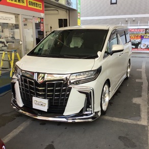 トヨタ・アルファード