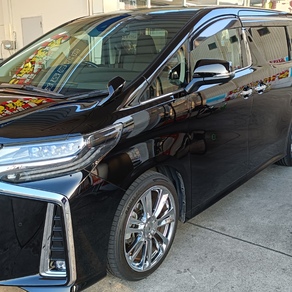 トヨタ・アルファード