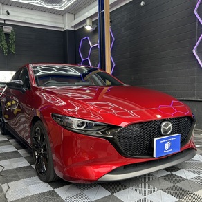 マツダ・アクセラ