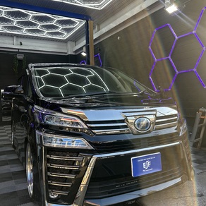 トヨタ・ヴェルファイア