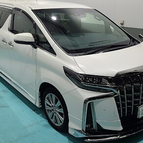 トヨタ・アルファード