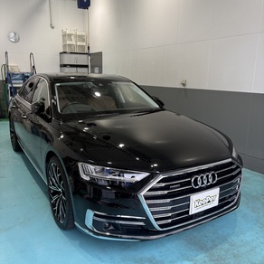 アウディ・A8