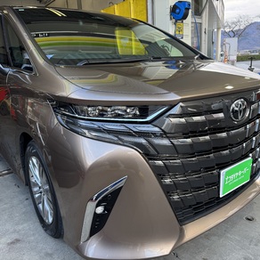 トヨタ・アルファード