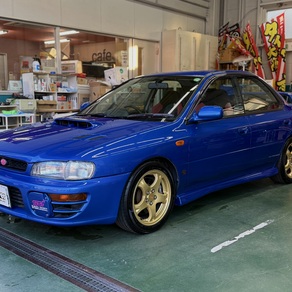 スバル・インプレッサ