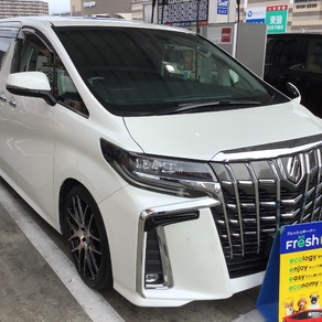トヨタ・アルファード