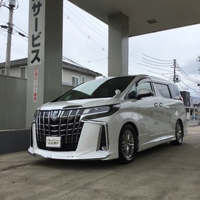 トヨタ・アルファード