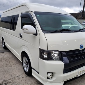 トヨタ・ハイエース (ハイルーフ・スーパーロング)