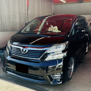 トヨタ・アルファード