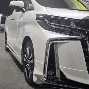 トヨタ・アルファード