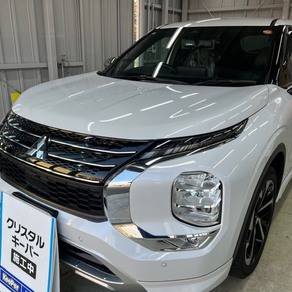 三菱・アウトランダー