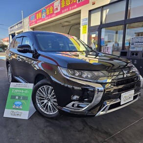 三菱・アウトランダー