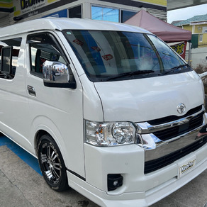 トヨタ・ハイエース(ワイド・ミドルルーフ)