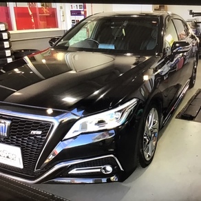 トヨタ・クラウン