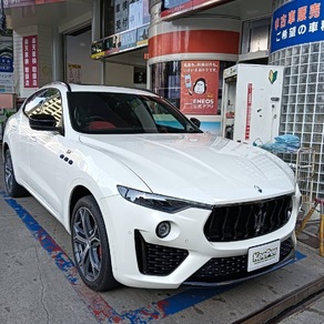 その他・マセラティ・レヴァンテ