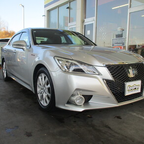 トヨタ・クラウン