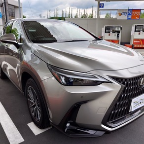 レクサス・NX