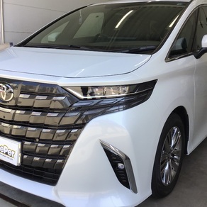 トヨタ・アルファード