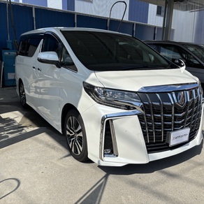トヨタ・アルファード
