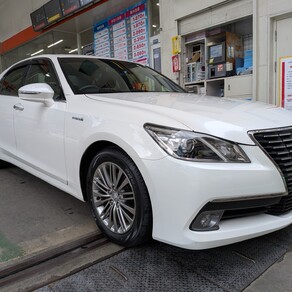 トヨタ・クラウン