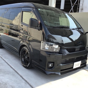 トヨタ・ハイエース(ワイド・ミドルルーフ)
