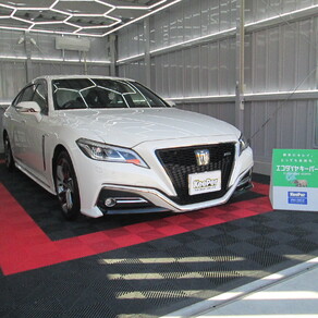 トヨタ・クラウン