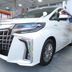 トヨタ・アルファード