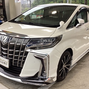 トヨタ・アルファード