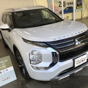 三菱・アウトランダー