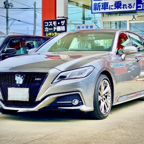 トヨタ・クラウン