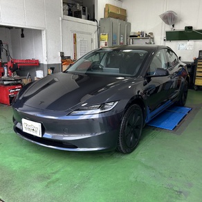 その他・テスラ・モデル３