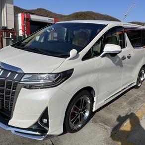 トヨタ・アルファード