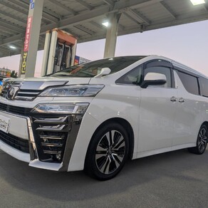 トヨタ・ヴェルファイア