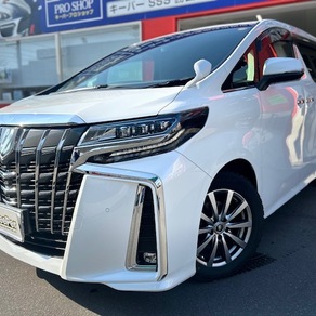 トヨタ・アルファード