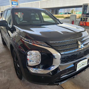 三菱・アウトランダー