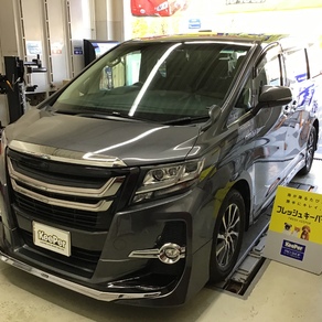 トヨタ・アルファード