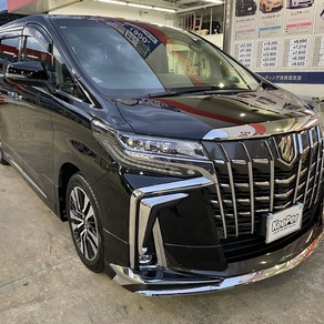 トヨタ・アルファード