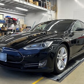 その他・テスラ・モデルS