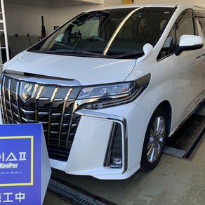 トヨタ・アルファード