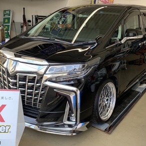 トヨタ・アルファード