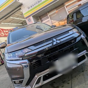 三菱・アウトランダー