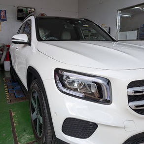 メルセデス・ベンツ・GLB