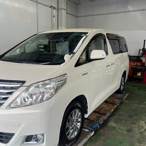 トヨタ・アルファード