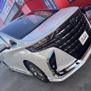 トヨタ・アルファード